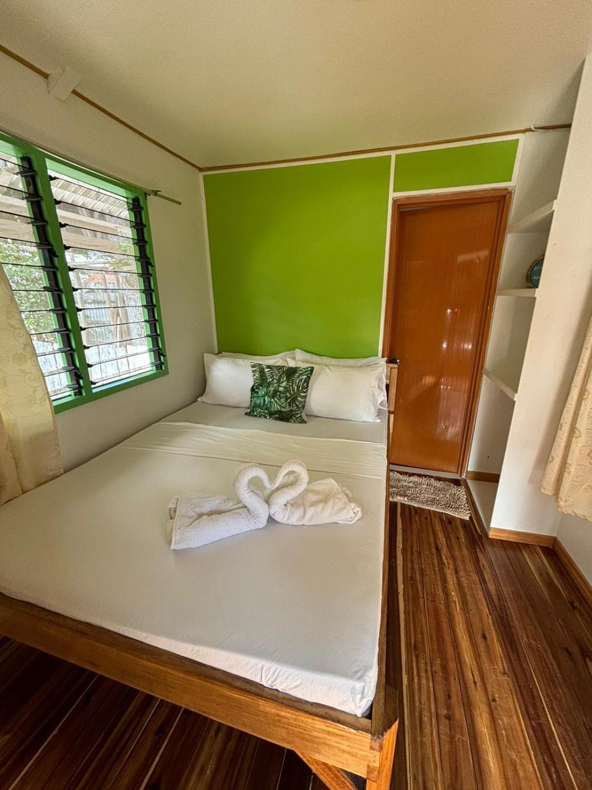 Bff Backpacker'S Inn San Vicente (Palawan) Quarto foto